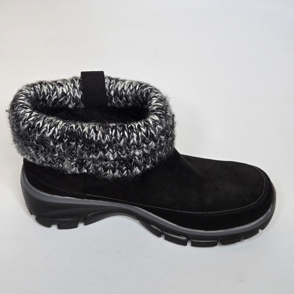 Skechers Chile Black Faux Suede Memory Foam Knit Cuff Ankle Boot Bootie Sz 6